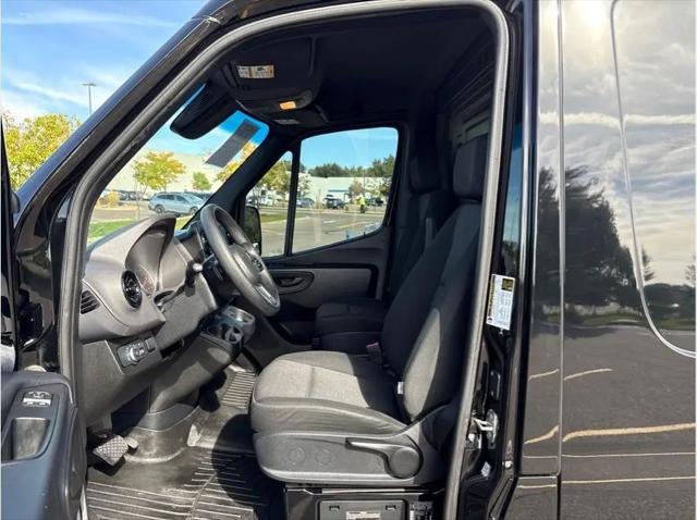 2022 Mercedes-Benz Sprinter 2500 Standard Roof V6