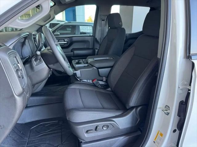 2026 Chevrolet Silverado 1500 2WD Crew Cab Short Bed Custom