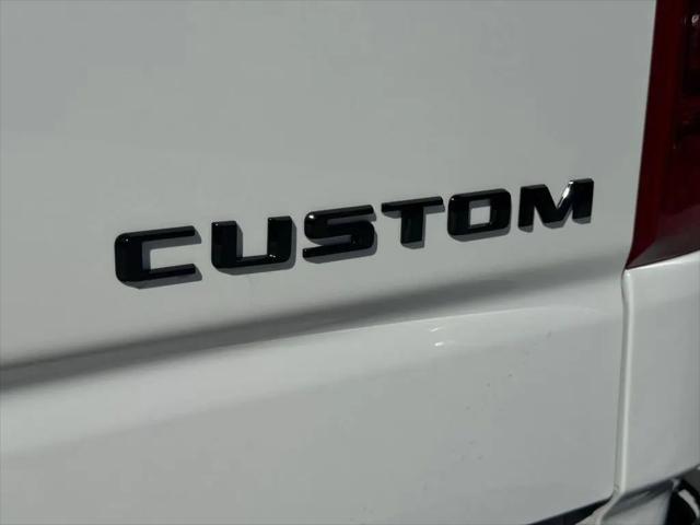 2026 Chevrolet Silverado 1500 2WD Crew Cab Short Bed Custom