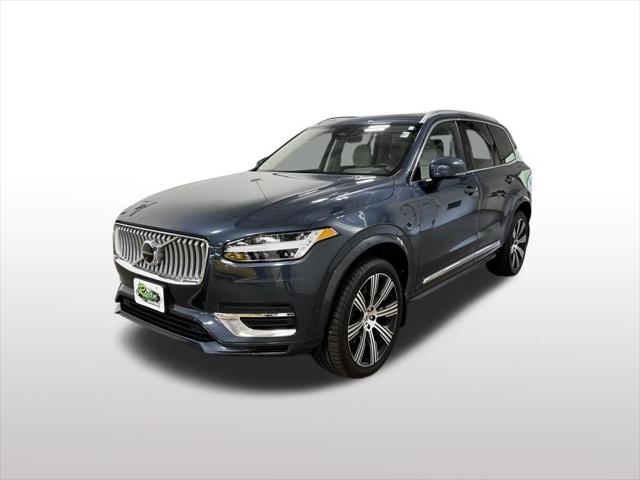 2023 Volvo XC90 Recharge Plug-In Hybrid T8 Plus Bright Theme 7-Seater