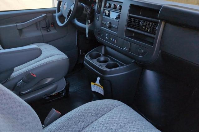 2025 GMC Savana Cargo RWD 2500 Regular Wheelbase Work Van