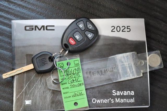 2025 GMC Savana Cargo RWD 2500 Regular Wheelbase Work Van