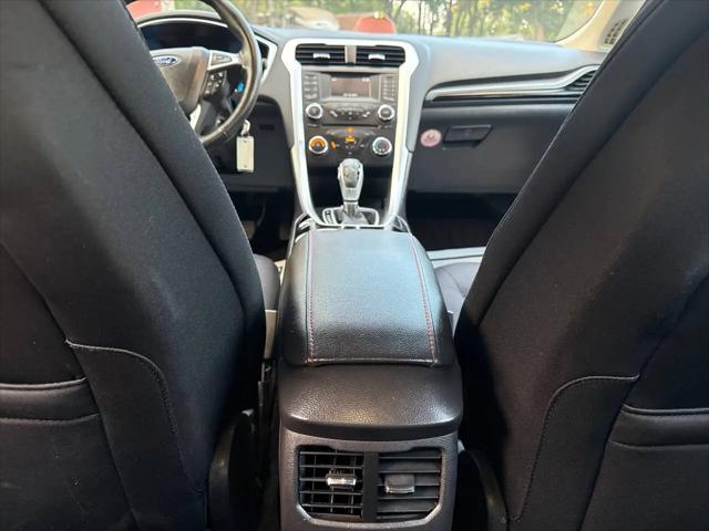2015 Ford Fusion SE