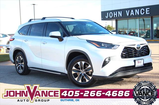 2022 Toyota Highlander XLE 2022 Toyota Highlander XLE