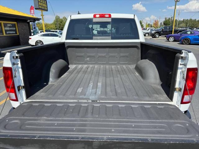 2019 Ram 1500 Classic SLT Crew Cab 4x4 5'7" Box