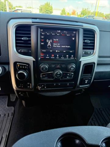 2019 Ram 1500 Classic SLT Crew Cab 4x4 5'7" Box