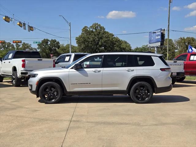 2022 Jeep Grand Cherokee L Altitude 4x2