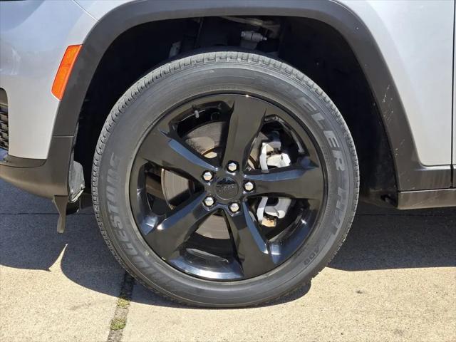 2022 Jeep Grand Cherokee L Altitude 4x2