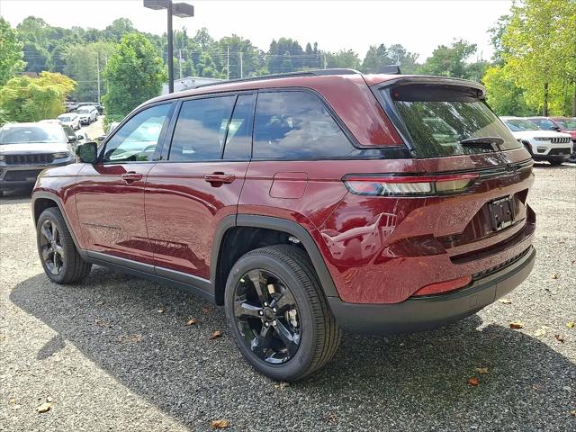 2025 Jeep Grand Cherokee Altitude X 4x4