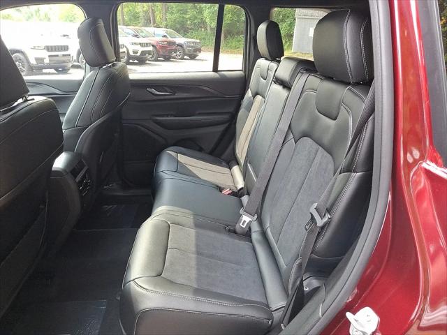 2025 Jeep Grand Cherokee Altitude X 4x4