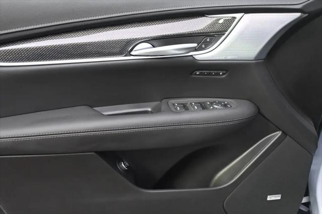 2025 Cadillac XT5 AWD Sport
