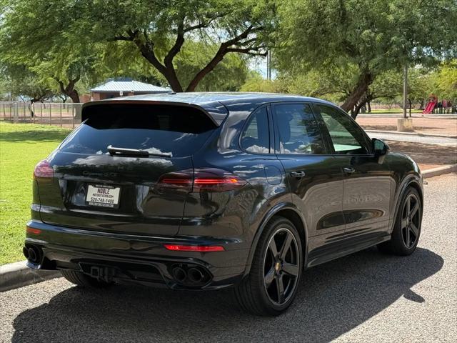 2016 Porsche Cayenne GTS