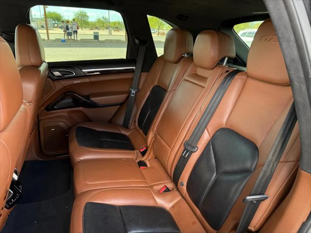 2016 Porsche Cayenne GTS