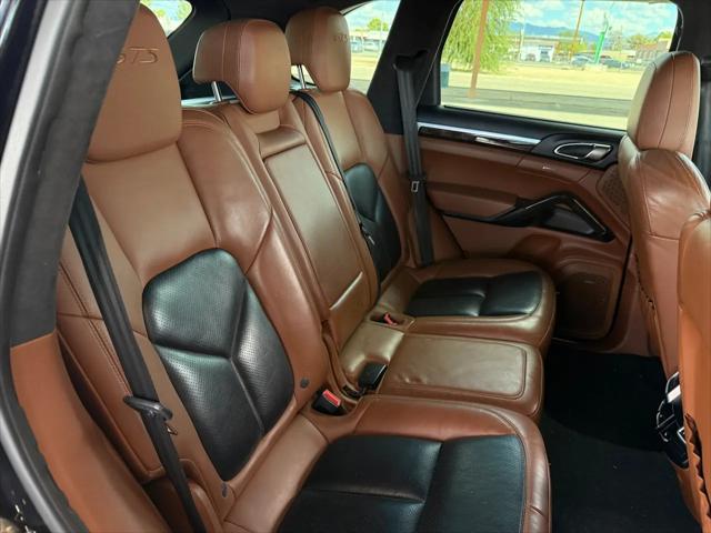 2016 Porsche Cayenne GTS