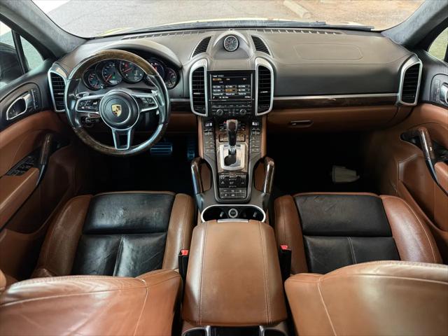 2016 Porsche Cayenne GTS