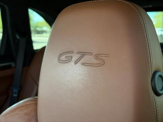 2016 Porsche Cayenne GTS