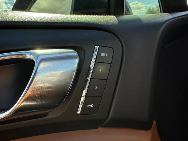 2016 Porsche Cayenne GTS
