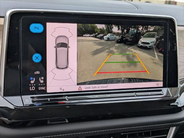 2026 Volkswagen Atlas SE with Technology