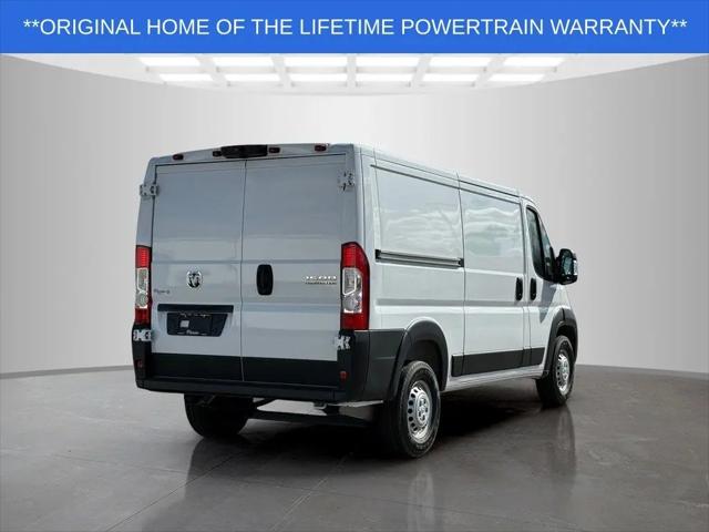 2025 Ram ProMaster Cargo Van Tradesman Low Roof 136" WB w/Pass Seat