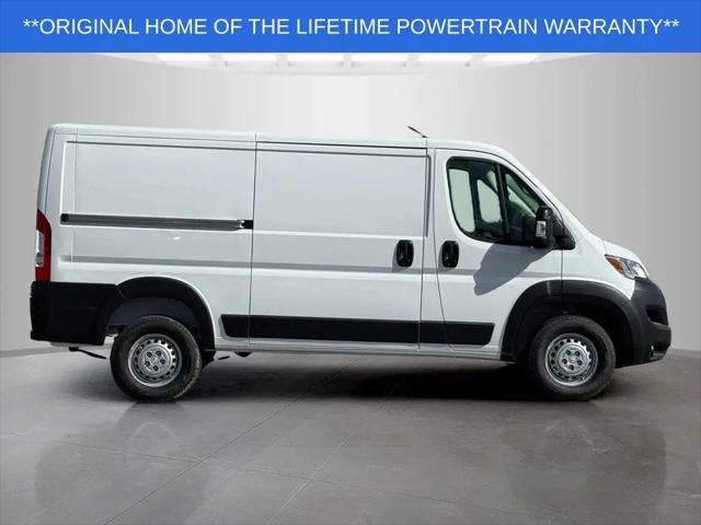 2025 Ram ProMaster Cargo Van Tradesman Low Roof 136" WB w/Pass Seat