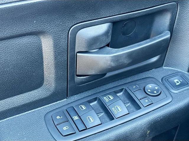 2024 Ram 3500 Tradesman Crew Cab 4x4 6'4" Box