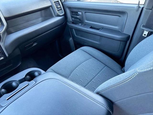 2024 Ram 3500 Tradesman Crew Cab 4x4 6'4" Box