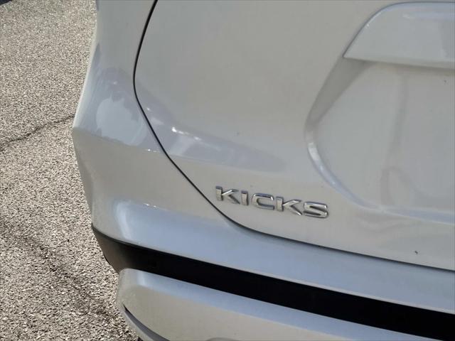 2023 Nissan Kicks SV Xtronic CVT