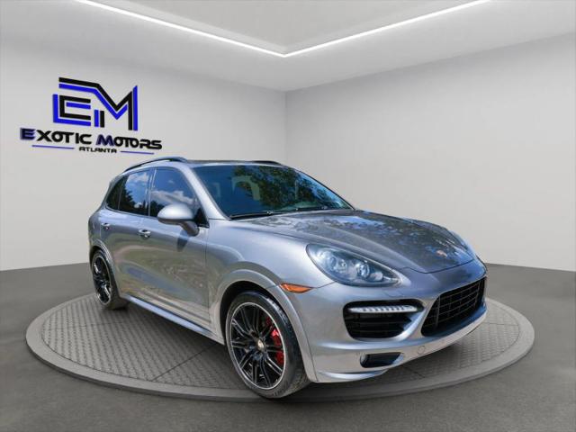 2013 Porsche Cayenne GTS