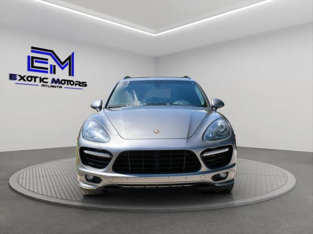 2013 Porsche Cayenne GTS