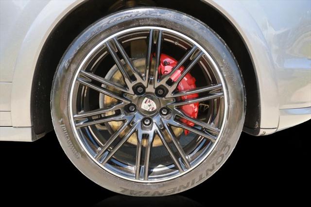 2013 Porsche Cayenne GTS