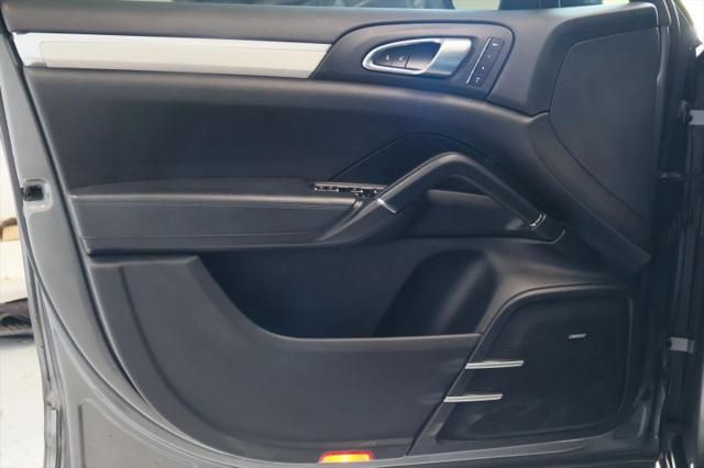 2013 Porsche Cayenne GTS