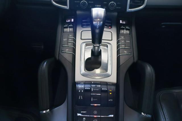 2013 Porsche Cayenne GTS