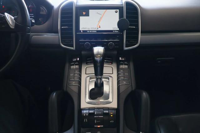2013 Porsche Cayenne GTS