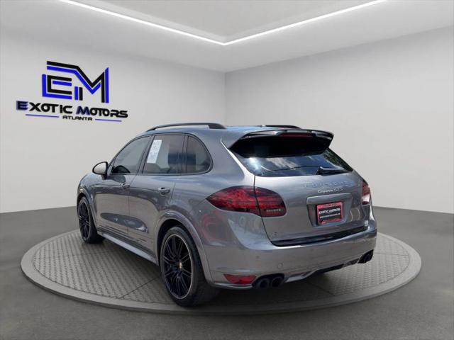 2013 Porsche Cayenne GTS