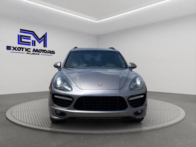 2013 Porsche Cayenne GTS