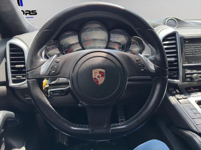 2013 Porsche Cayenne GTS