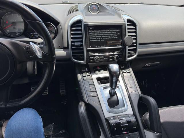 2013 Porsche Cayenne GTS