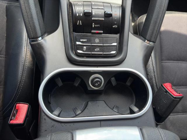 2013 Porsche Cayenne GTS