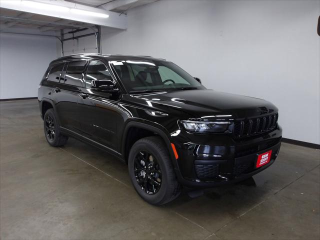 2025 Jeep Grand Cherokee L Altitude 4x4
