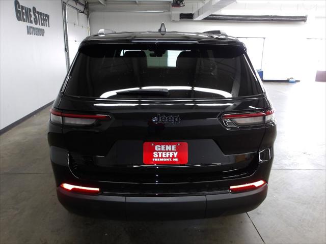 2025 Jeep Grand Cherokee L Altitude 4x4