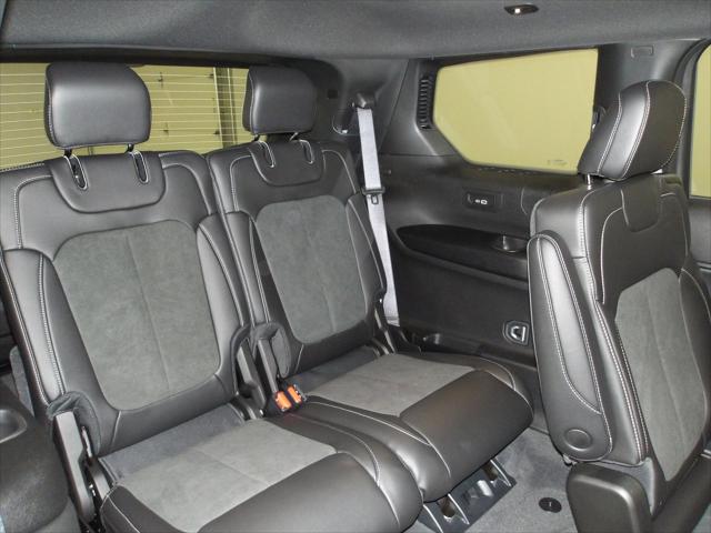 2025 Jeep Grand Cherokee L Altitude 4x4