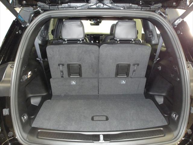 2025 Jeep Grand Cherokee L Altitude 4x4