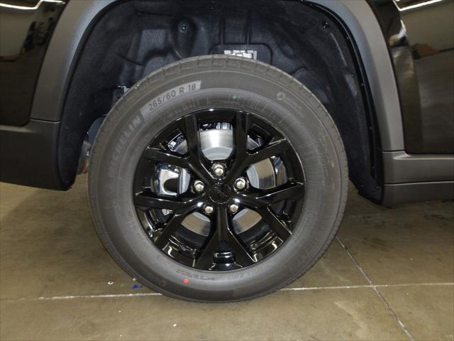 2025 Jeep Grand Cherokee L Altitude 4x4