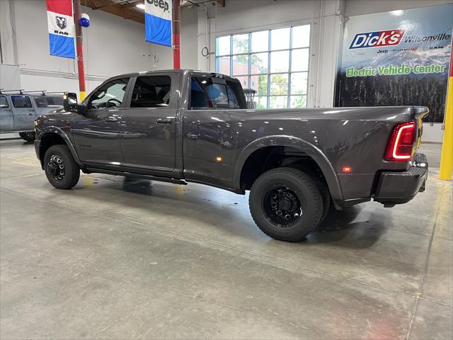2026 RAM Ram 3500 RAM 3500 LIMITED CREW CAB 4X4 8 BOX