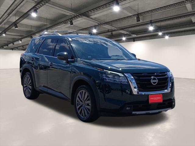 2023 Nissan Pathfinder SL FWD