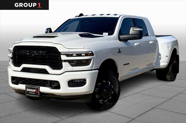 2025 RAM Ram 3500 RAM 3500 LARAMIE MEGA CAB 4X4 64 BOX