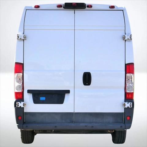 2017 RAM ProMaster 2500 Cargo Van High Roof 136 WB 2017 RAM ProMaster 2500 Cargo Van High Roof 136 WB