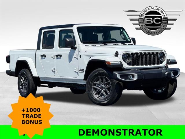 2026 Jeep Gladiator GLADIATOR SPORT S 4X4 2026 Jeep Gladiator GLADIATOR SPORT S 4X4