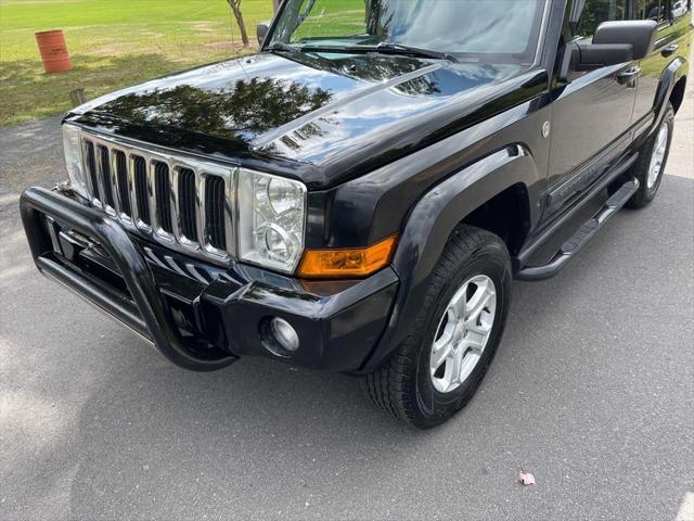 2007 Jeep Commander Sport