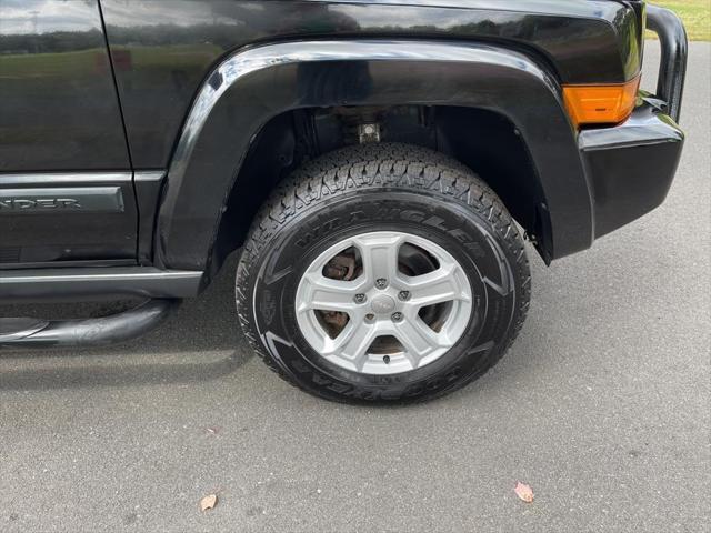 2007 Jeep Commander Sport